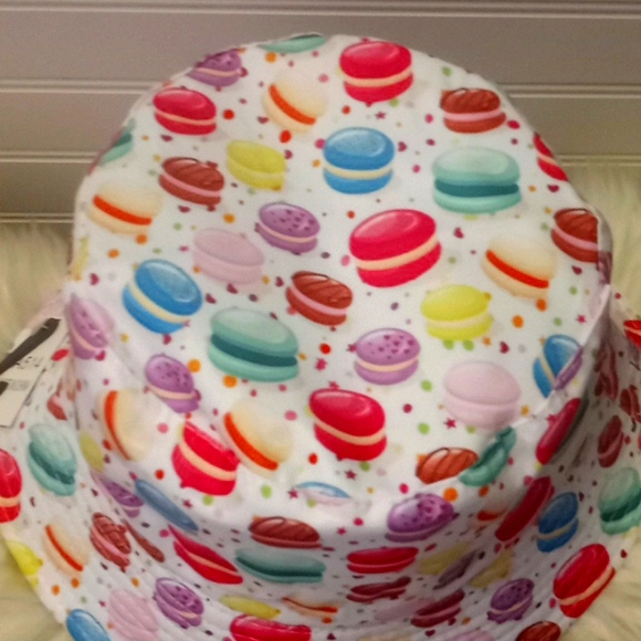 Mini Macaroons & Polka Dots Multicolored Reversible Cotton Bucket Hat - Picture 2 of 12
